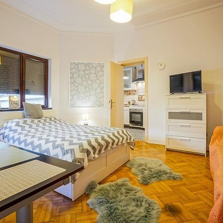 Victoriei Blue Apartment Bukares Bagian luar foto